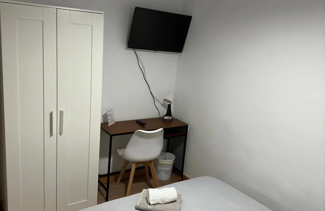 Manrique Rooms-1